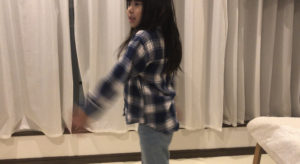 走っている女の子